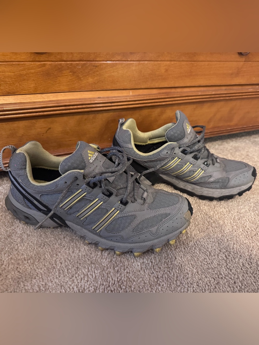 adidas Women’s Grey Sneakers with Yellow Accents